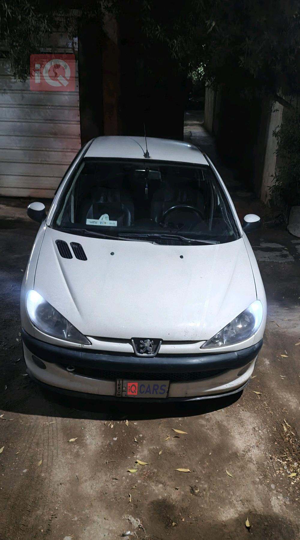 بيجو 206